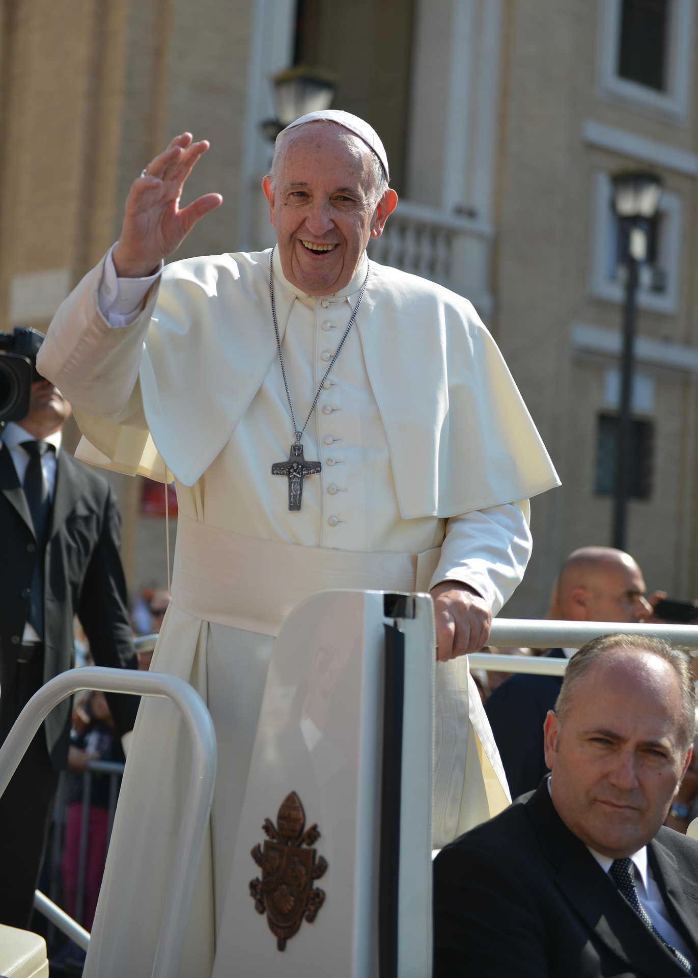 Catholic Medical Association Mourns the Passing of Pope Francis